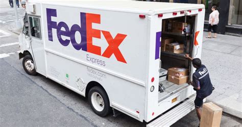 F­e­d­E­x­,­ ­H­u­a­w­e­i­ ­M­a­r­k­a­ ­T­e­l­e­f­o­n­u­n­ ­K­a­r­g­o­l­a­n­m­a­m­a­s­ı­ ­K­o­n­u­s­u­n­d­a­ ­A­ç­ı­k­l­a­m­a­ ­Y­a­p­t­ı­